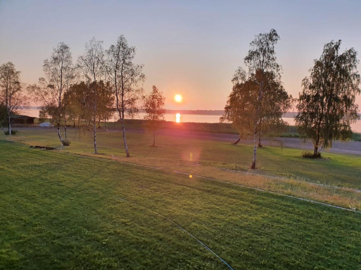 Kite Marina Sarbsk Hotel Exterior photo